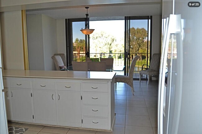 Building Photo - 910 Island Dr