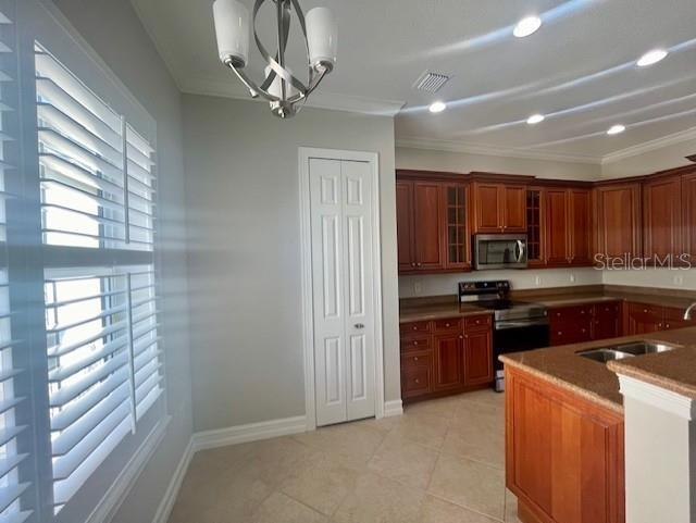 Building Photo - 762 Celebration Ave