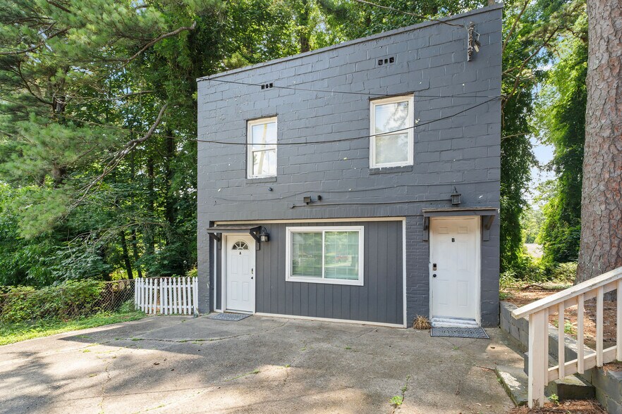 Building Photo - 255 Richardson Rd NW
