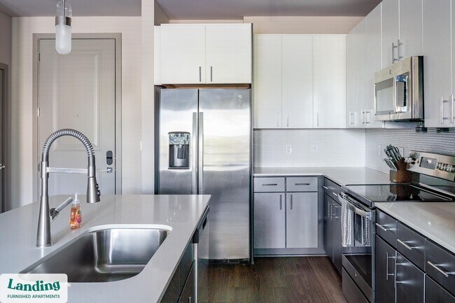 Building Photo - 1559 W 9 Mile Rd