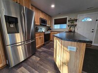 Building Photo - Stylish 2-Bedroom Condo in Dover| Utilities Included| Showings Coming Soon!