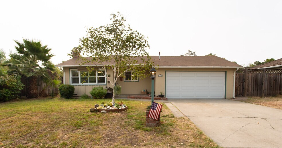 Building Photo - 1514 San Joaquin Ave