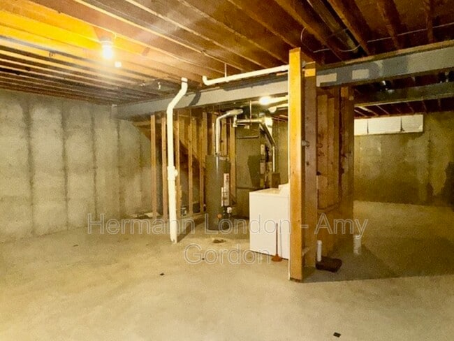 Building Photo - 4159 McPherson Ave