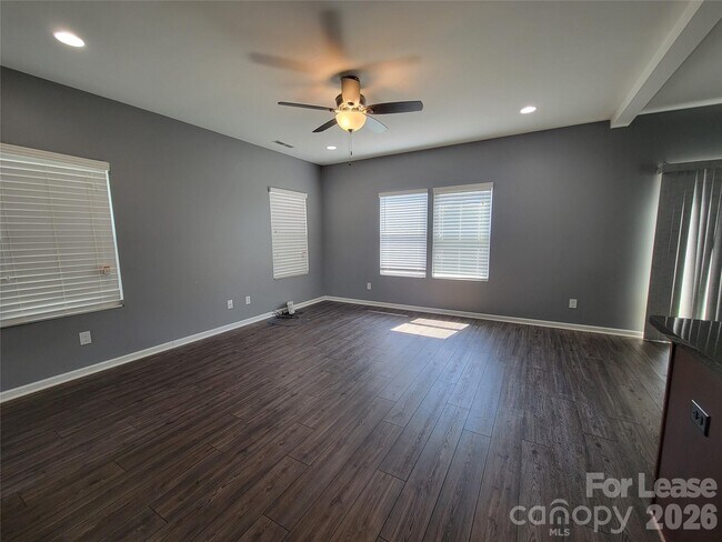 Building Photo - 1349 Haestad Ct