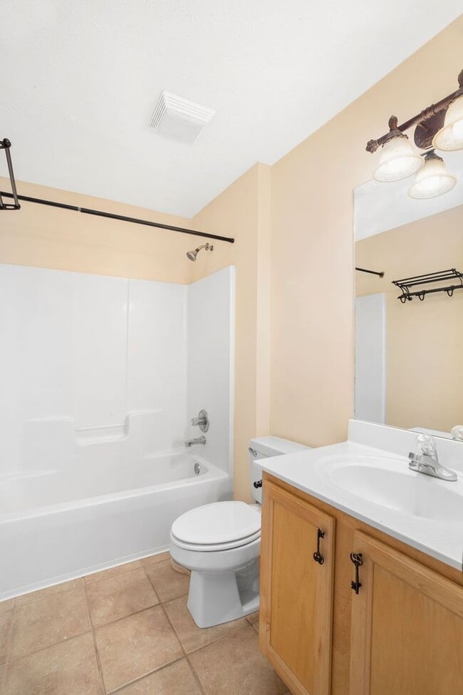 Building Photo - cl1114