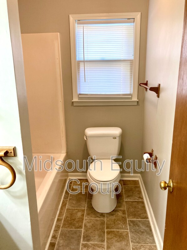 Building Photo - 124 Lower Brownsville Rd