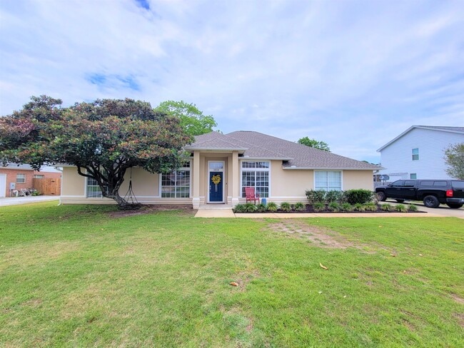 Primary Photo - 3808 Saber Tooth Cir