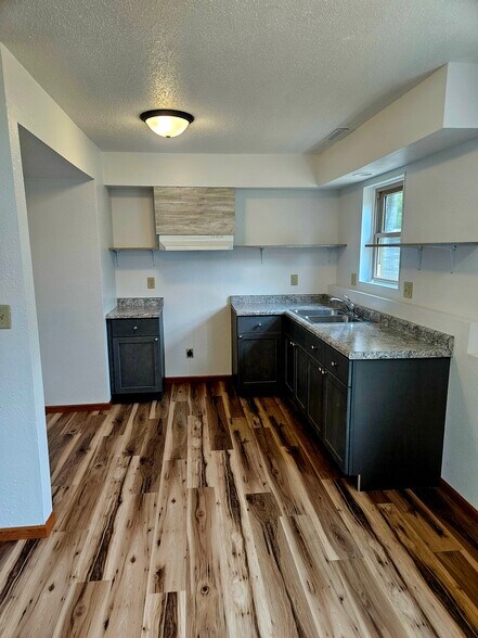 Building Photo - 3034 Avenue E