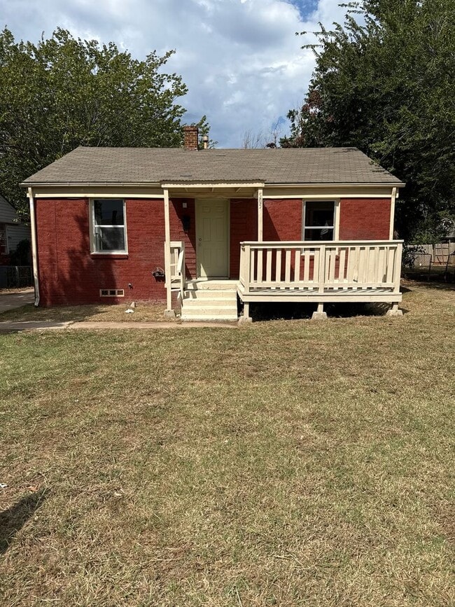Primary Photo - Craftsman cottage style home for rent