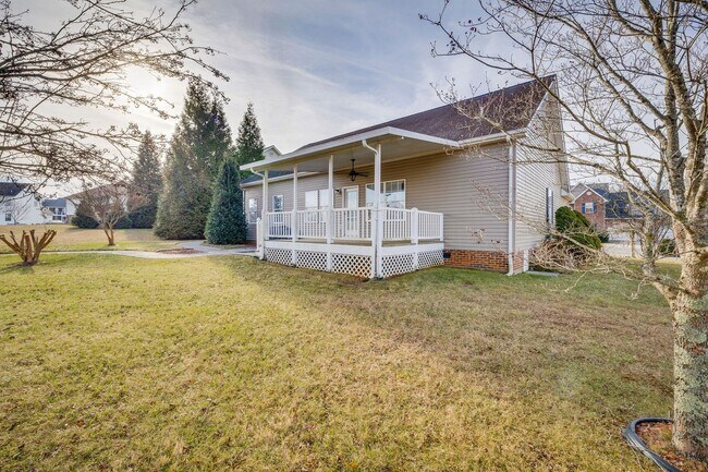 Building Photo - 205 Rockingham Meadows Dr