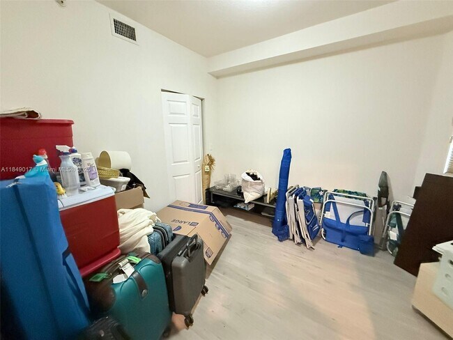 Building Photo - 10870 NW 88th Terrace