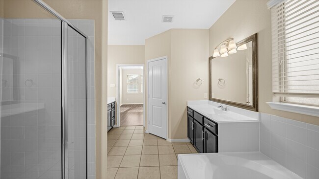 Building Photo - 8602 Austin Thomas Dr