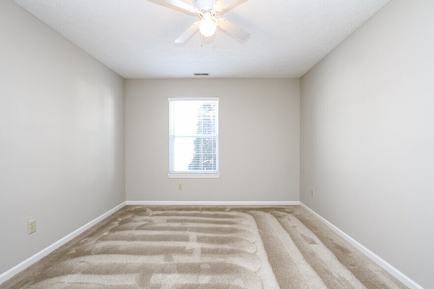 Building Photo - 6167 Connie Ct