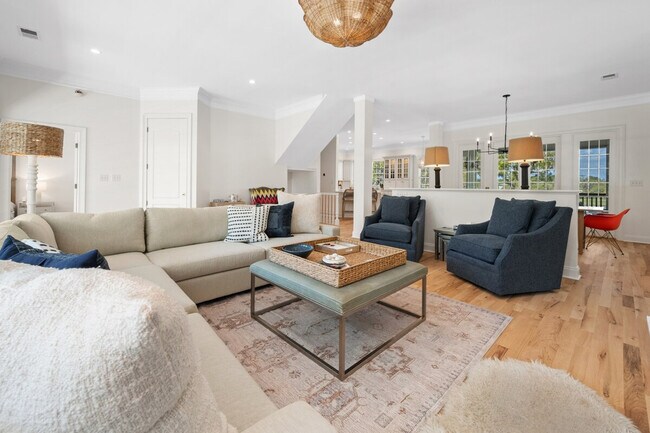 Building Photo - 3167 Luvan Blvd