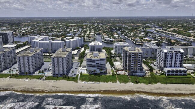 Building Photo - 3210 S Ocean Blvd