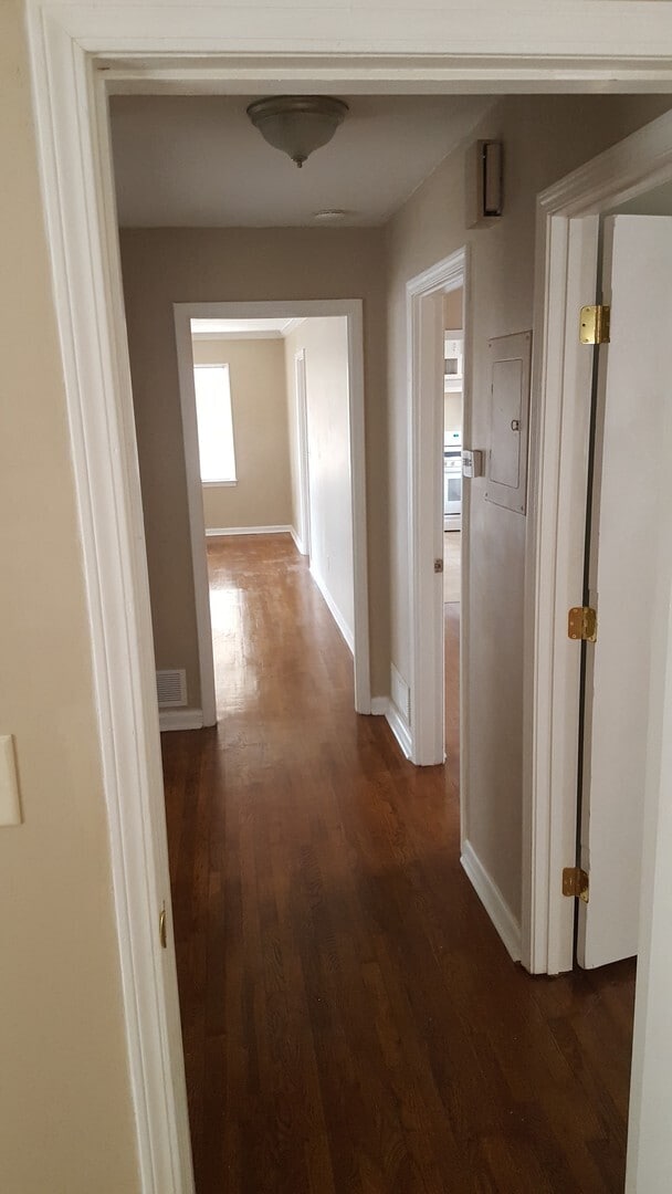 Building Photo - Beautiful 3 bedroom house in Lawrenceville!