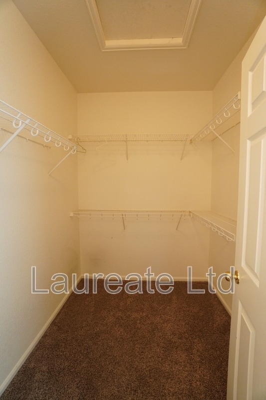 Building Photo - 194 Whitehaven Cir
