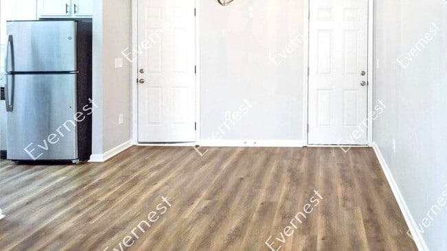 Building Photo - 6007 Patricia Ryan Dr