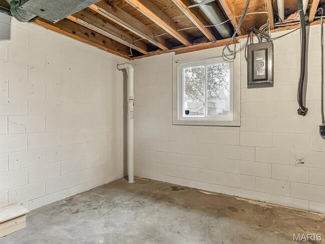 Building Photo - 1203 Princeton Dr