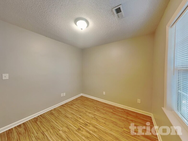Building Photo - 332 Glenridge Ct