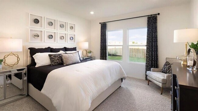 Building Photo - 10524 Steinbeck Dr