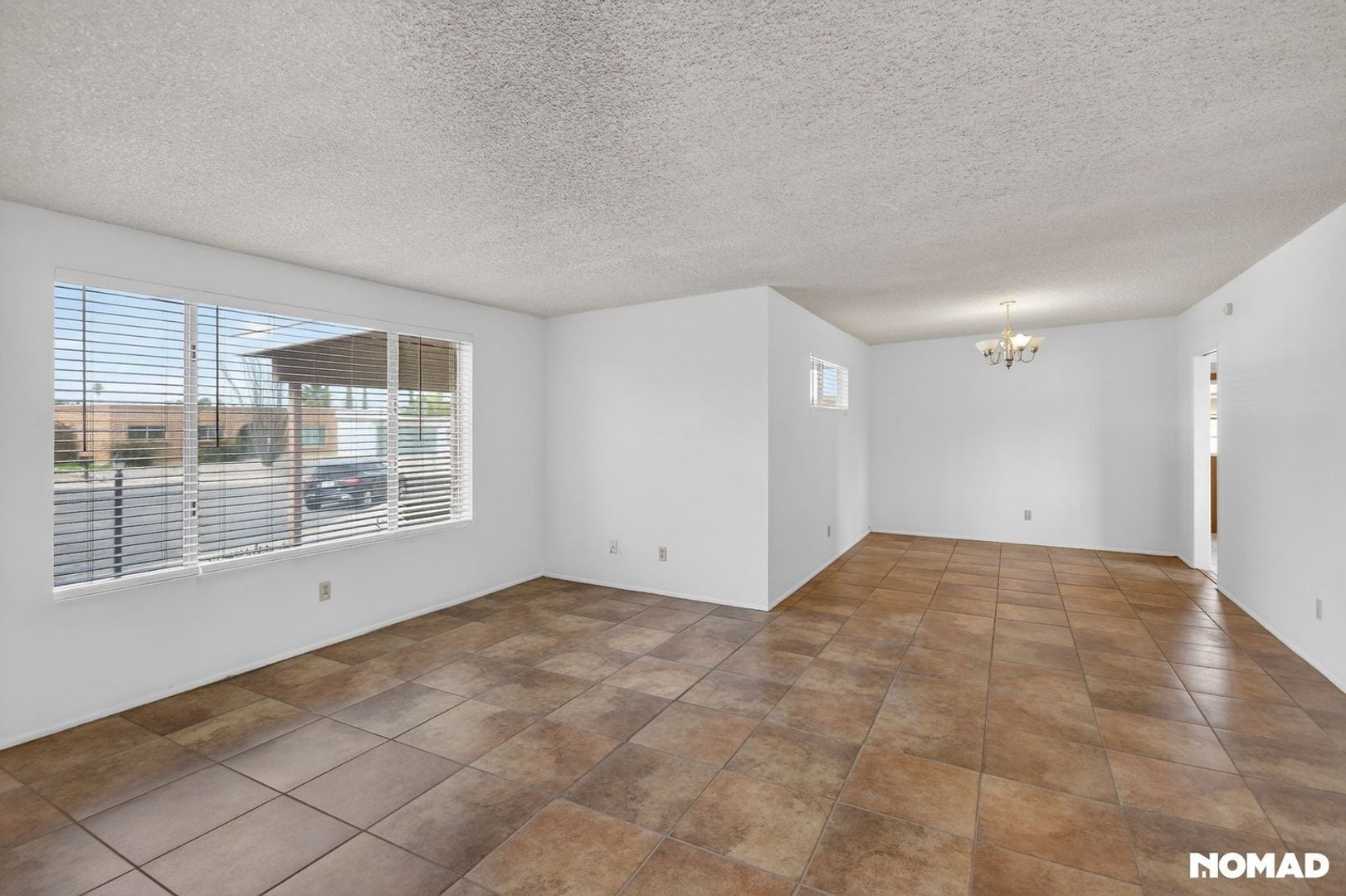 Building Photo - 938 N Larry Pl