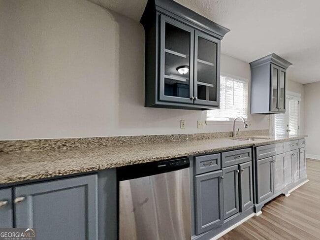 Building Photo - 968 Country Oaks Ct