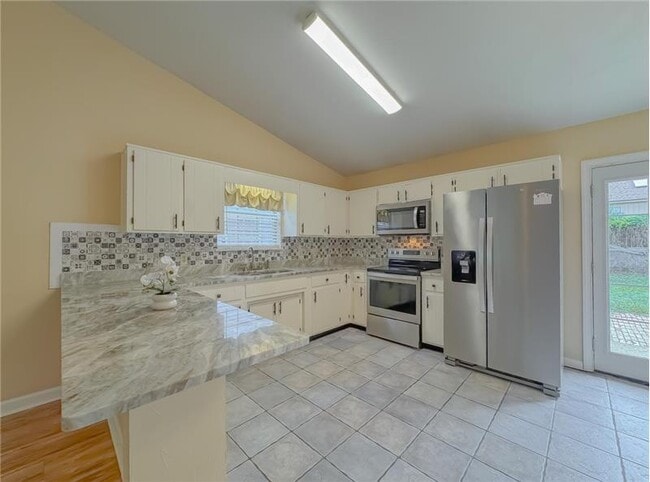 Building Photo - 1555 Sprucewood Trail