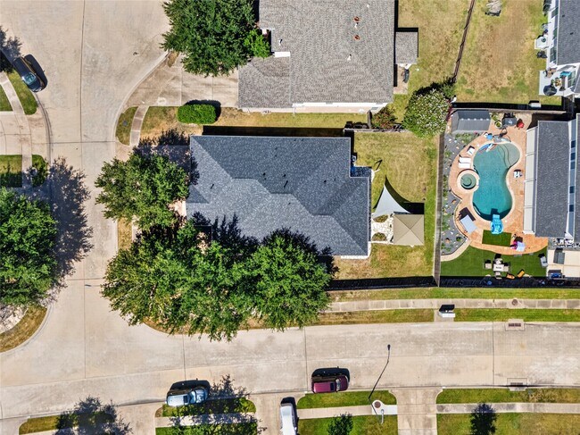 Building Photo - 18211 Doral Rock Ct