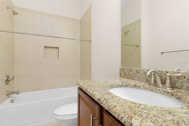 Building Photo - 13813 Benavente Ave