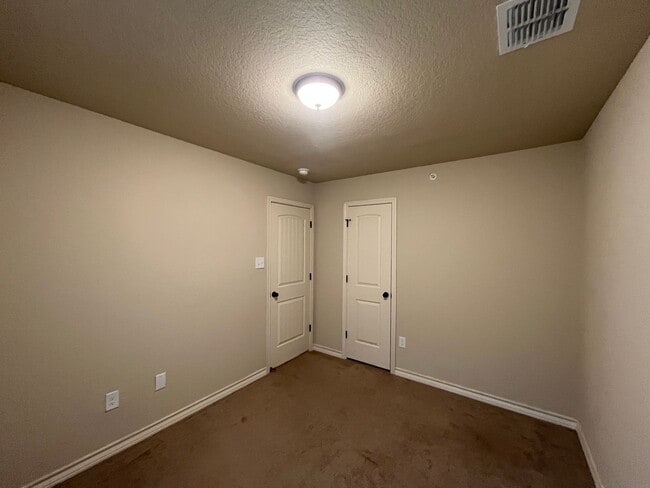 Building Photo - 13903 Annas Way #102, San Antonio, TX. 78233