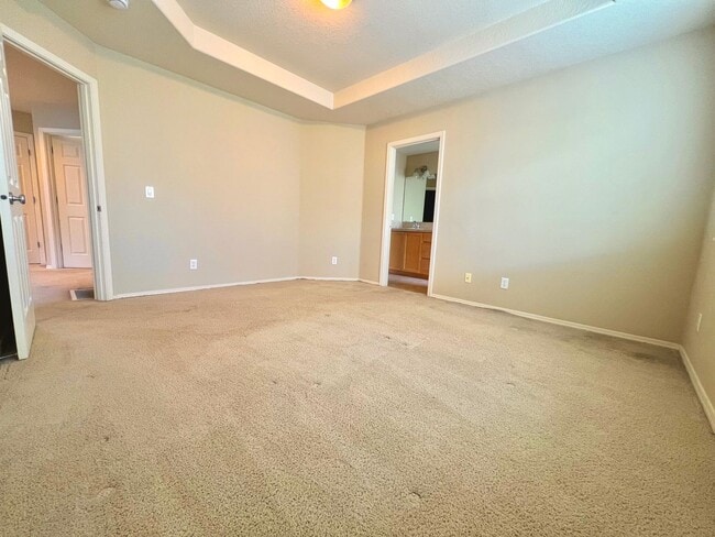 Building Photo - Beautiful 3-Bedroom Home in Hillsboro’s Desirable Arbor Roses Community!