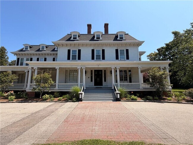 Building Photo - 412 Bellevue Ave