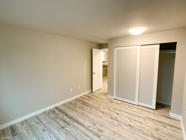 Building Photo - 1 br, 1 bath Condo - 1150 Sunset Boulevard...