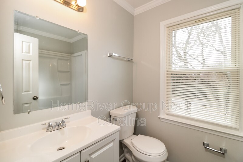 Building Photo - 2303 Bayleaf Ct