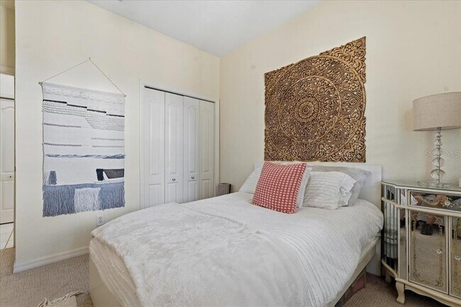Building Photo - 819 Fairwaycove Ln