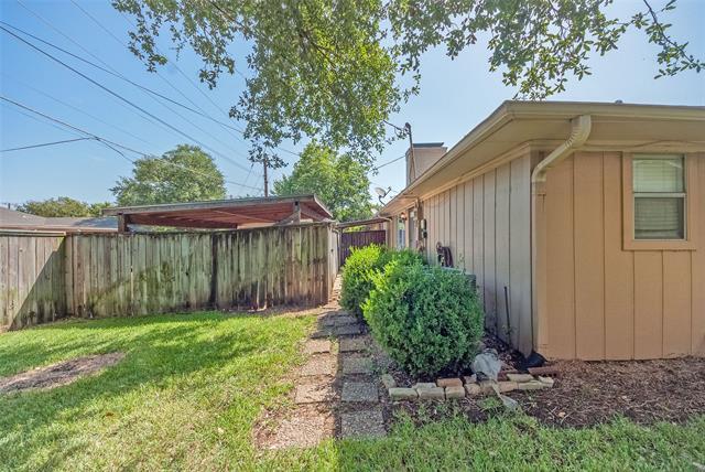 Building Photo - 10679 Sandpiper Ln