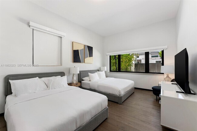 Building Photo - 3734 Chase Ave