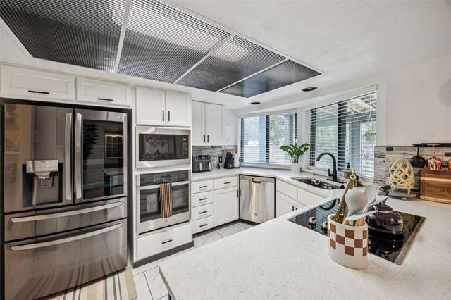 Building Photo - 3601 Colosseum Way