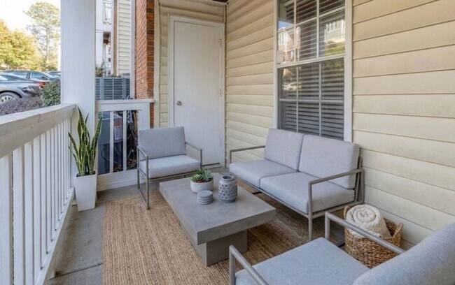 Building Photo - Luxurious 1-Bedroom Apartment in Atlanta’s Upper Westside | In-Home Washer & Dryer
