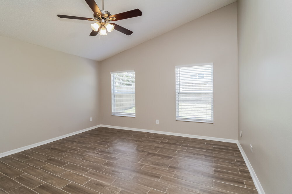 Building Photo - 131 Brushcreek Dr