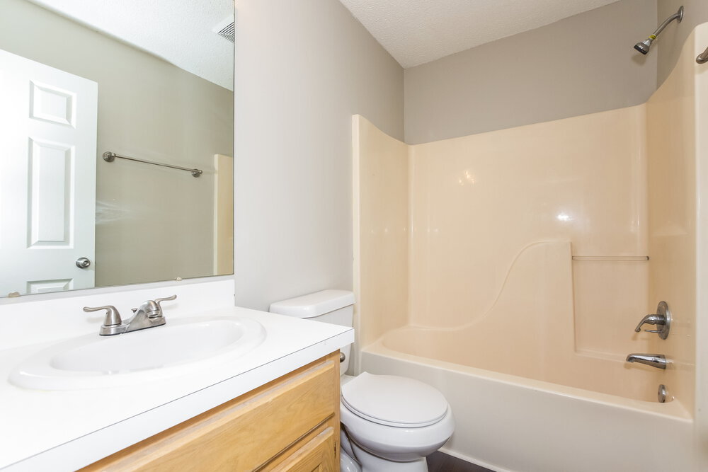 Building Photo - 544 Basswood Way