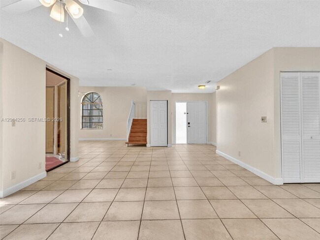 Building Photo - 10731 NW 16th Ct