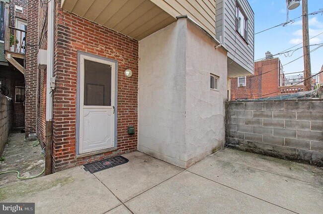 Building Photo - 1425 Jackson St