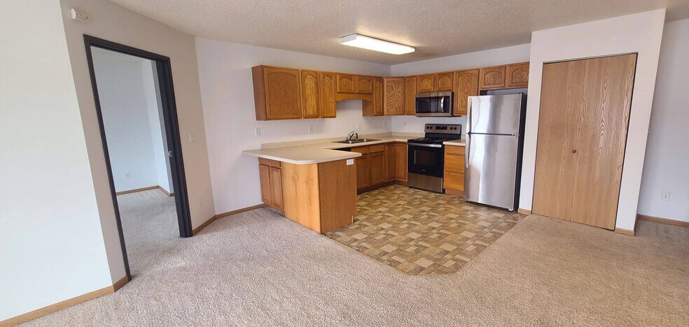 Primary Photo - Sunridge Apartments