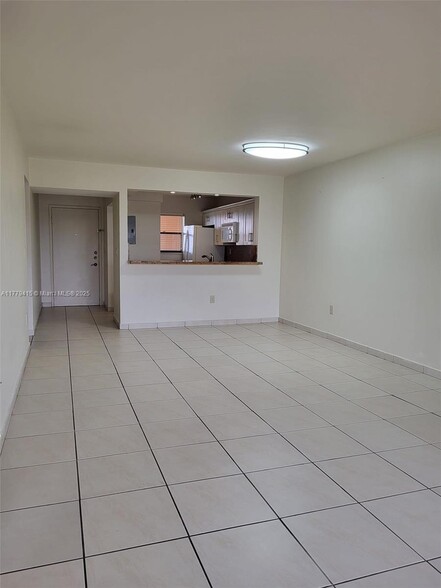 Building Photo - 10155 NW 9th Street Cir