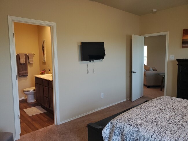 Building Photo - 3014 Del Mar Way