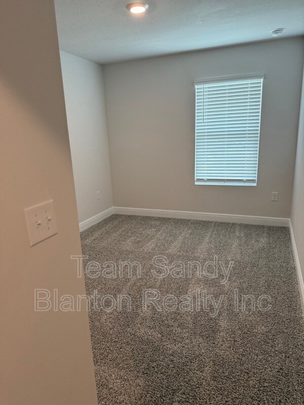 Building Photo - 3984 Pendragon Cir