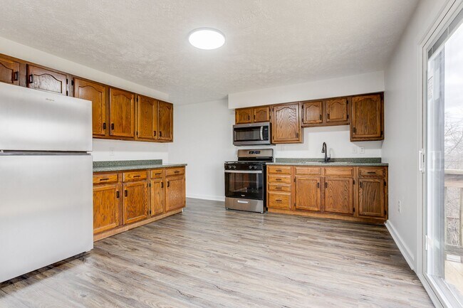 Building Photo - Available NOW - Private 2 Bedroom Home w/ Beautiful Updates!