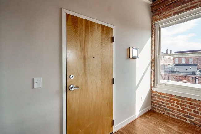 Interior Photo - 10 Walnut Alley